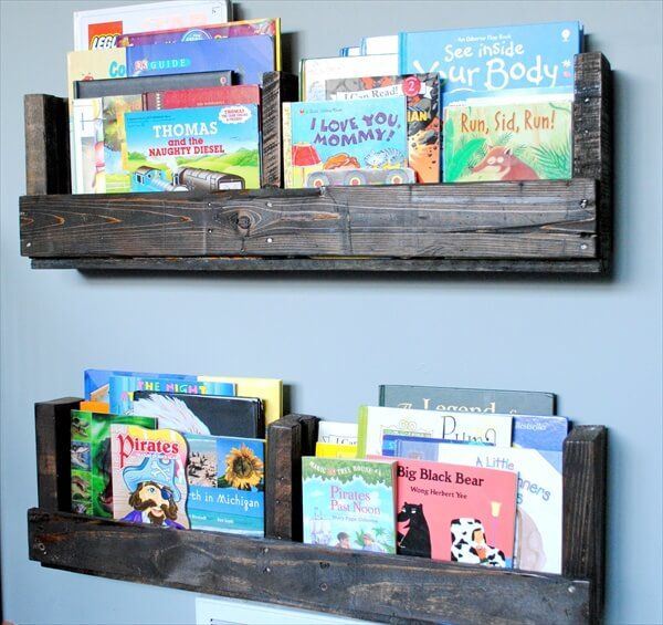 pallet-bookshelves