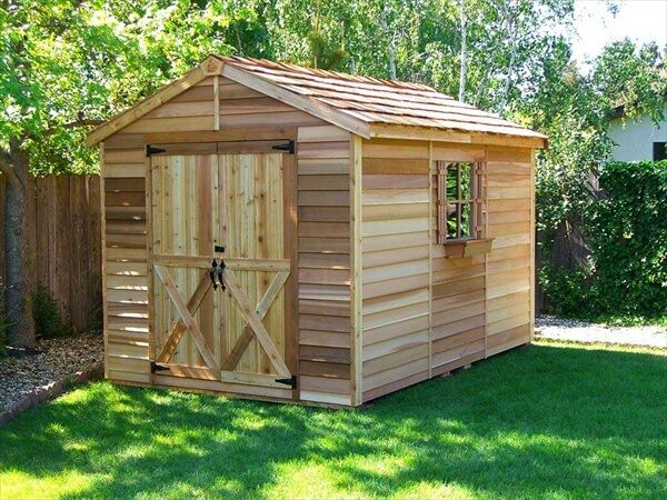 How to Build a Wood Pallet Shed: A Simple and Affordable Outdoor ...