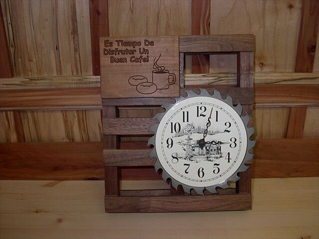 pallet clock