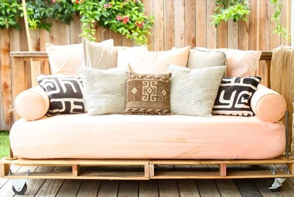 pallet daybed