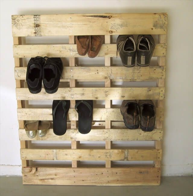 wooden pallet shoe rack