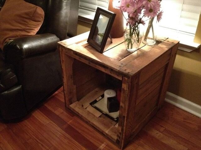 End Table Made from Pallets Wood