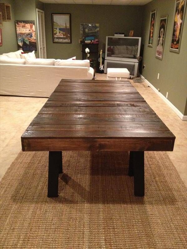 reclaimed pallet dining table