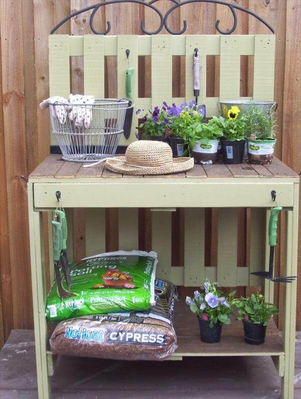 upcycled pallet potting table
