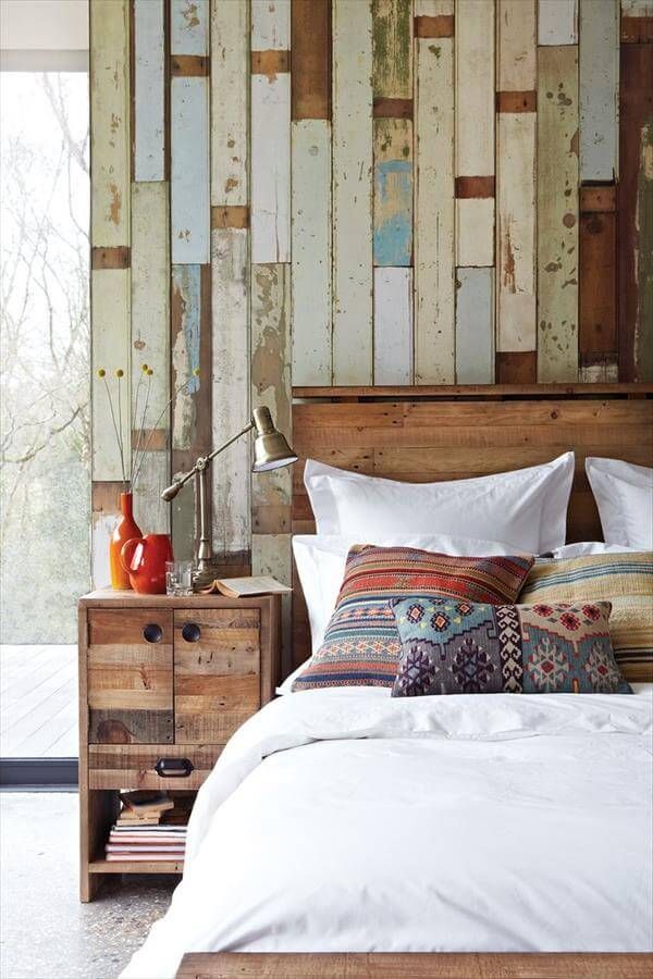 16 DIY Pallet Bed Plans for a Chic Bedroom