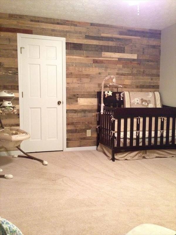 Wood Pallet Wall for kids room