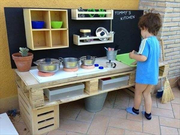 kids play kitchen