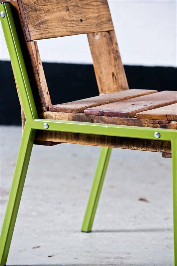 repurposed pallet chair with metal legs