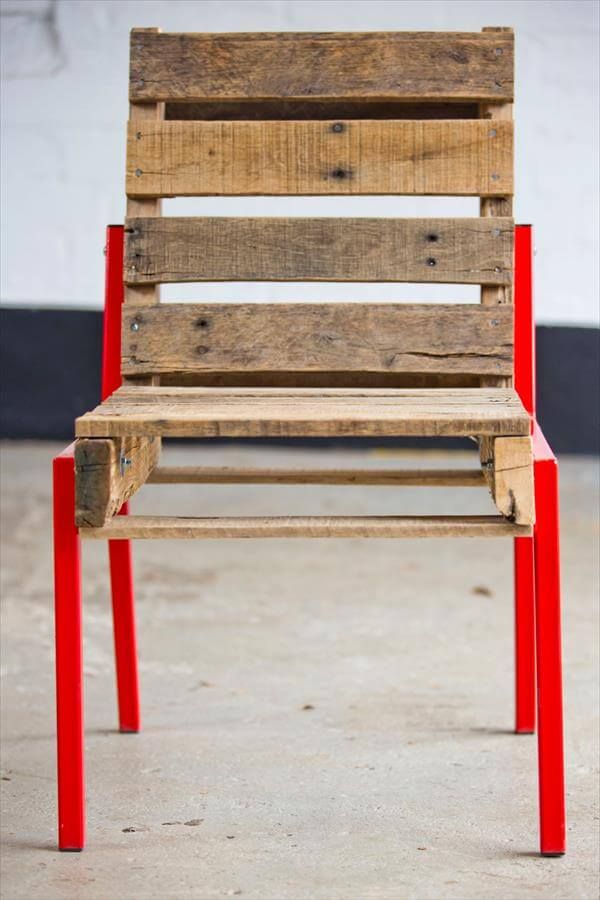 repurposed pallet chair