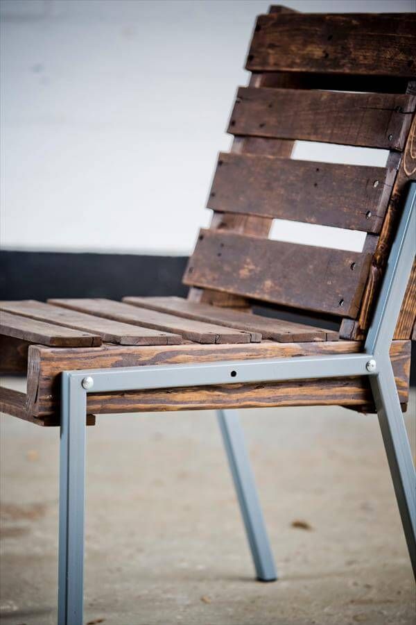 upcycled pallet chair with metallic legs