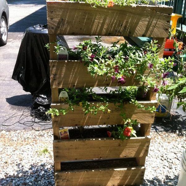 How to Build a Potato Crate Out of Pallets