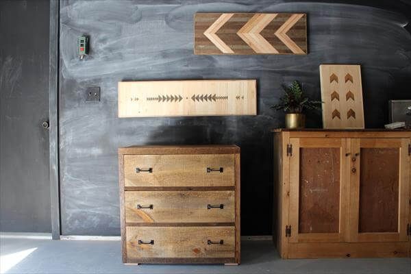 recycled pallet furniture and signs