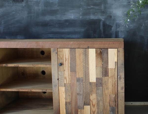 repurposed pallet media console and TV stand