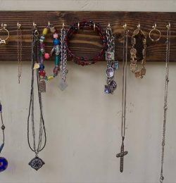 rustic pallet jewelry organizer