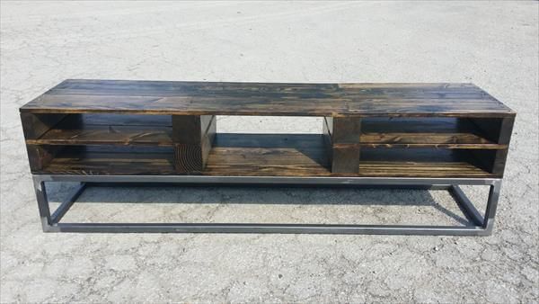 repurposed pallet TV stand with metal legs