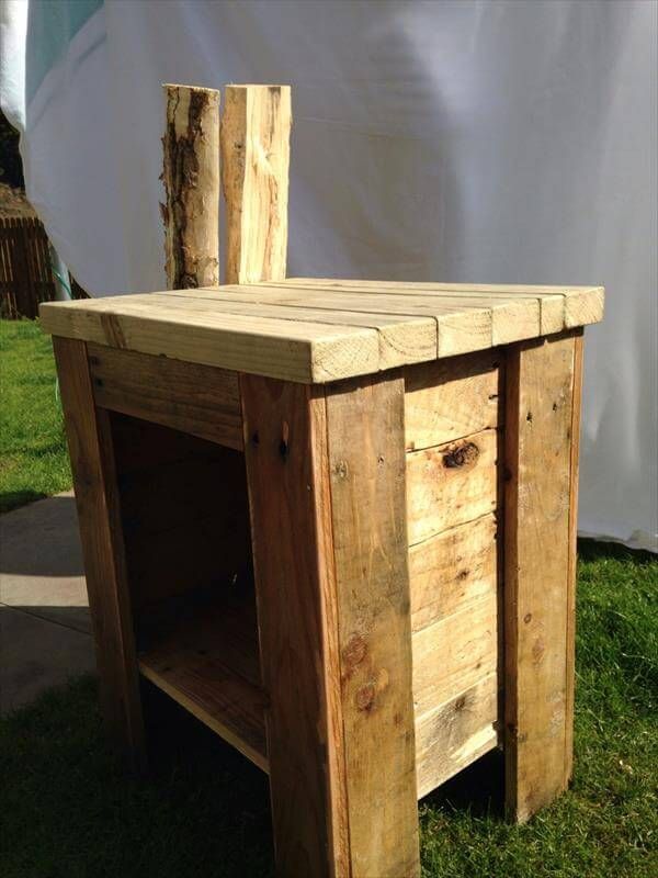 reclaimed pallet side table