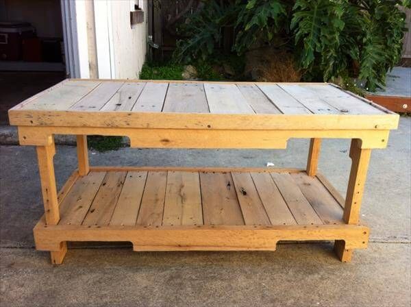 recycled pallet coffee table with 2 levels