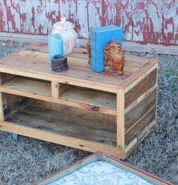recycled pallet wood rolling coffee table