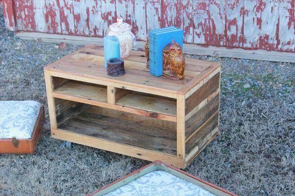 recycled pallet wood rolling coffee table