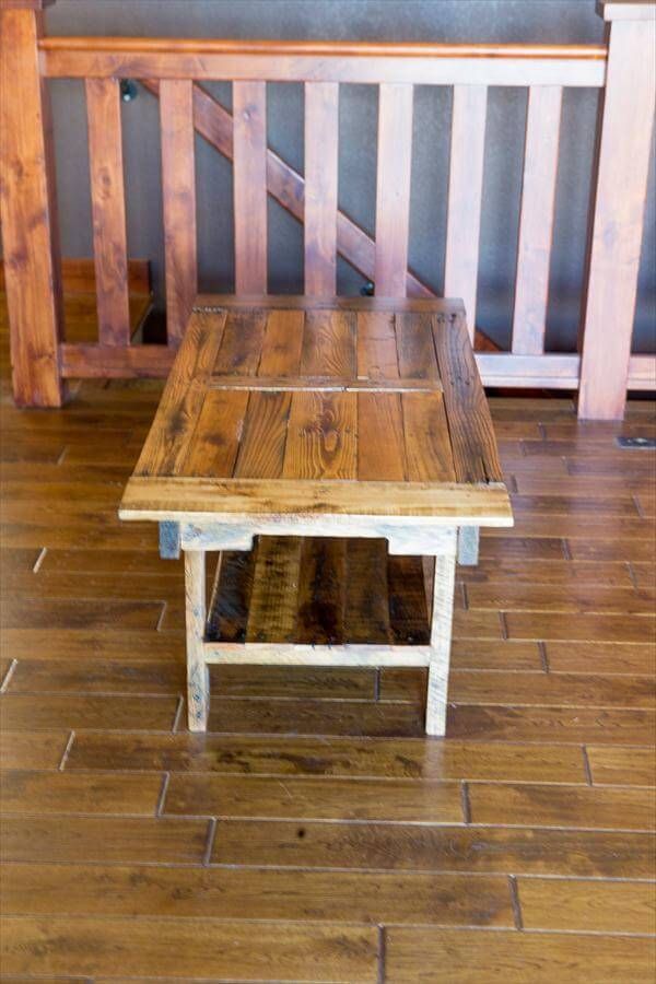 recycled pallet table with 2 levels