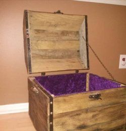 handmade pallet treasure chest and keepsake box