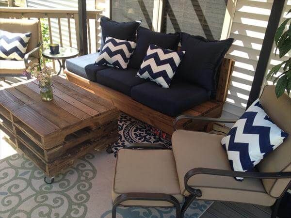 recycled pallet patio coffee table