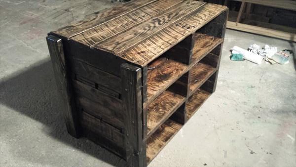 recycled pallet storage unit and shoes rack