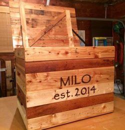 diy pallet toy chest and storage box
