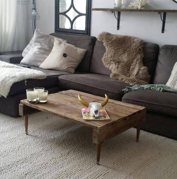 reclaimed pallet coffee table with tapered legs