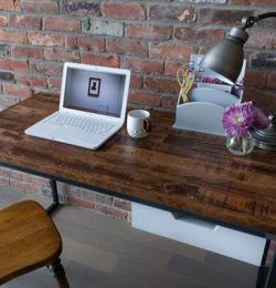 upcycled pallet computer desk