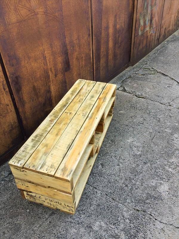 reclaimed pallet media console table