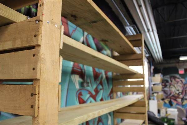 wooden pallet Eco-friendly shelving