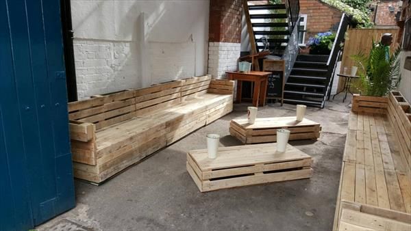 Recycled pallet full slat sofa bench