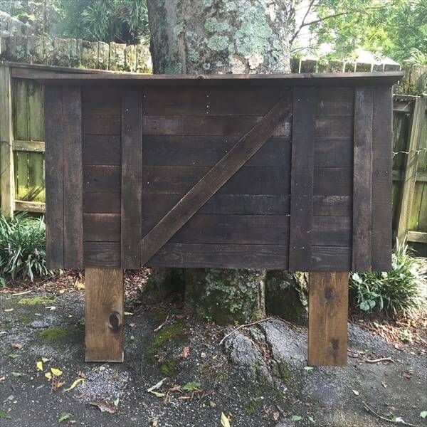 recycled pallet headboard with shelf