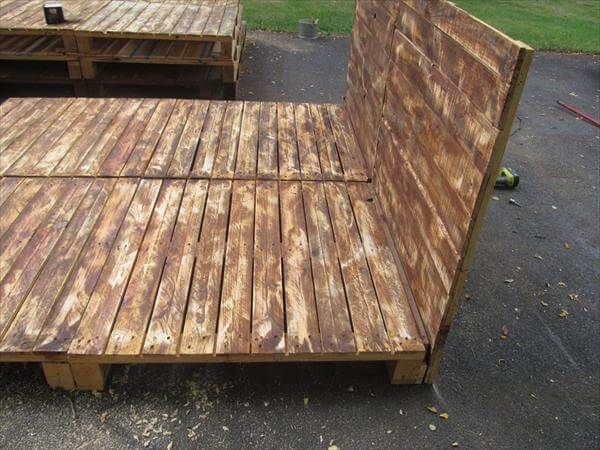 recycled pallet queen platform bed