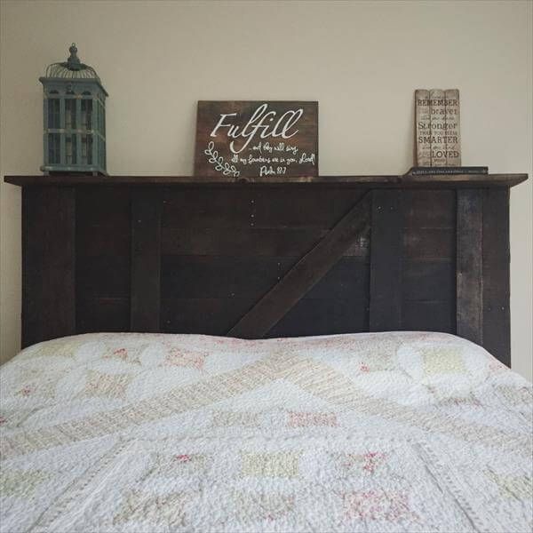 wooden pallet headboard with decorative mantle