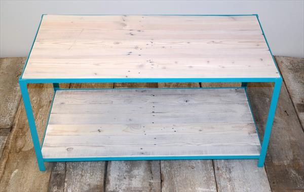 wooden pallet coffee table with steel base