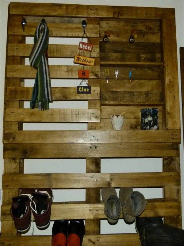Recycled pallet coat and shoe rack