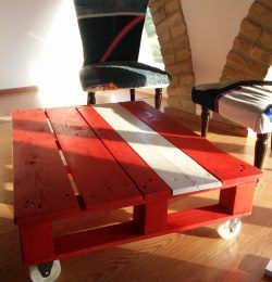 Repurposed pallet low built coffee table