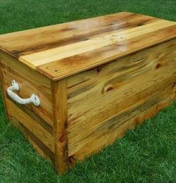 recycled pallet wood storage chest