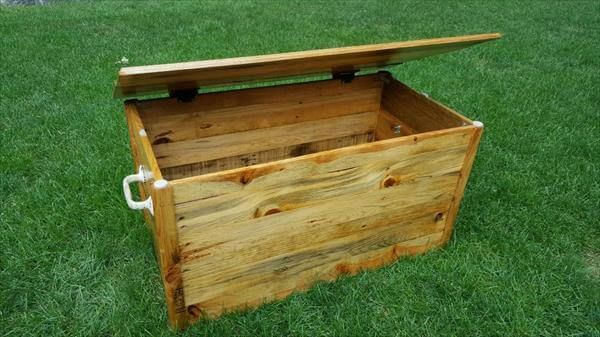 wooden pallet storage chest