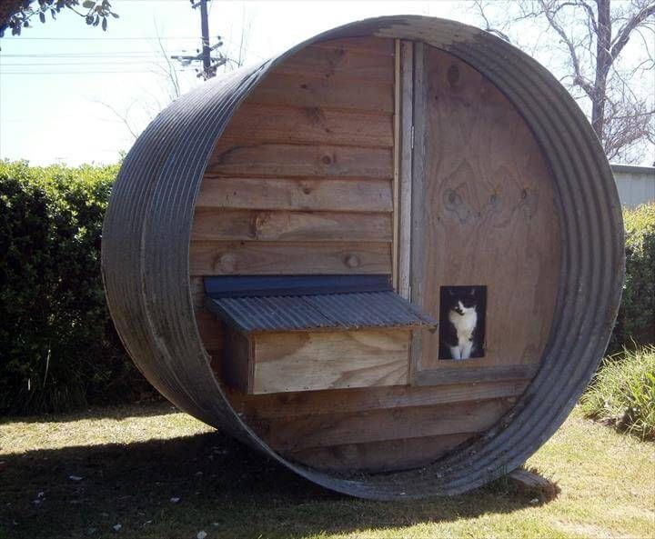 Recycled pallet and tank cat house