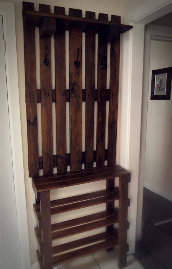 wooden pallet wall hanger with shoes rack
