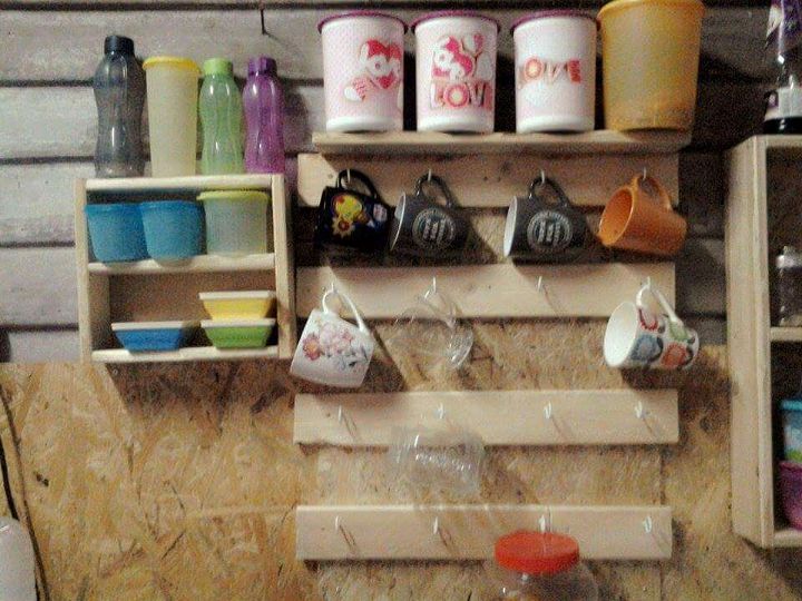 recycled pallet coffee mug rack