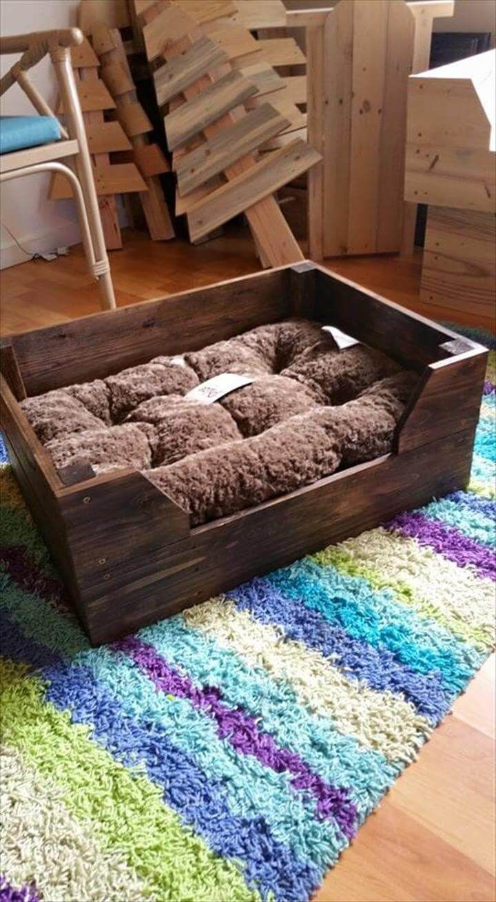 Wooden pallet dog bed 