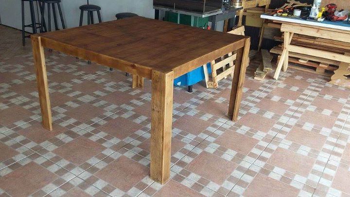 square pallet dining table