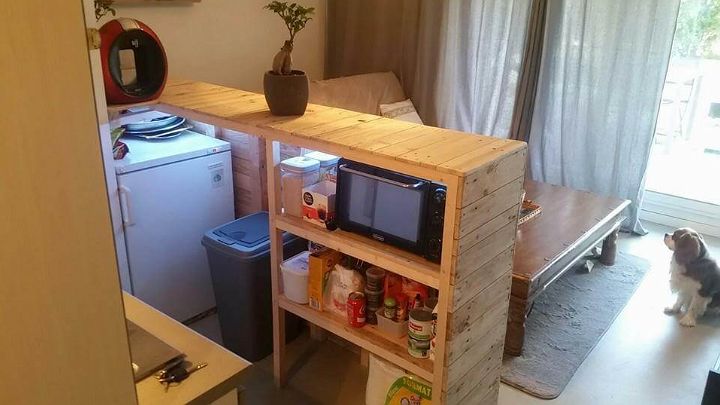low-cost custom pallet kitchen counter
