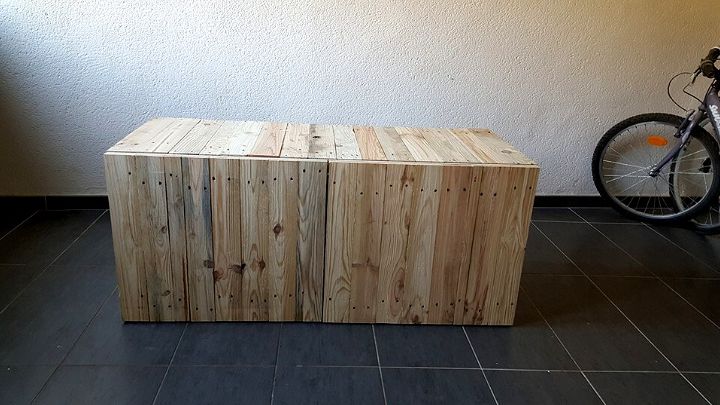 recycled pallet mini chest