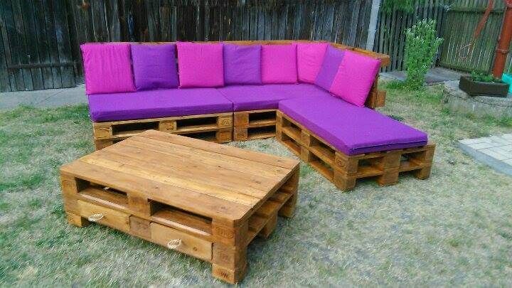 pallet sectional sofa with coffee table