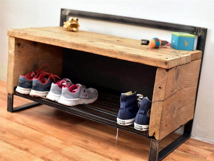 super stable pallet and metal shoes rack